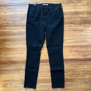 Levi Women’s 721 High Rise Skinny Jeans Size 33 Black